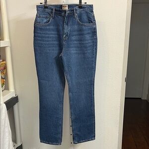 NWOT Kirkland Signature Women's Straight Leg Denim Jeans